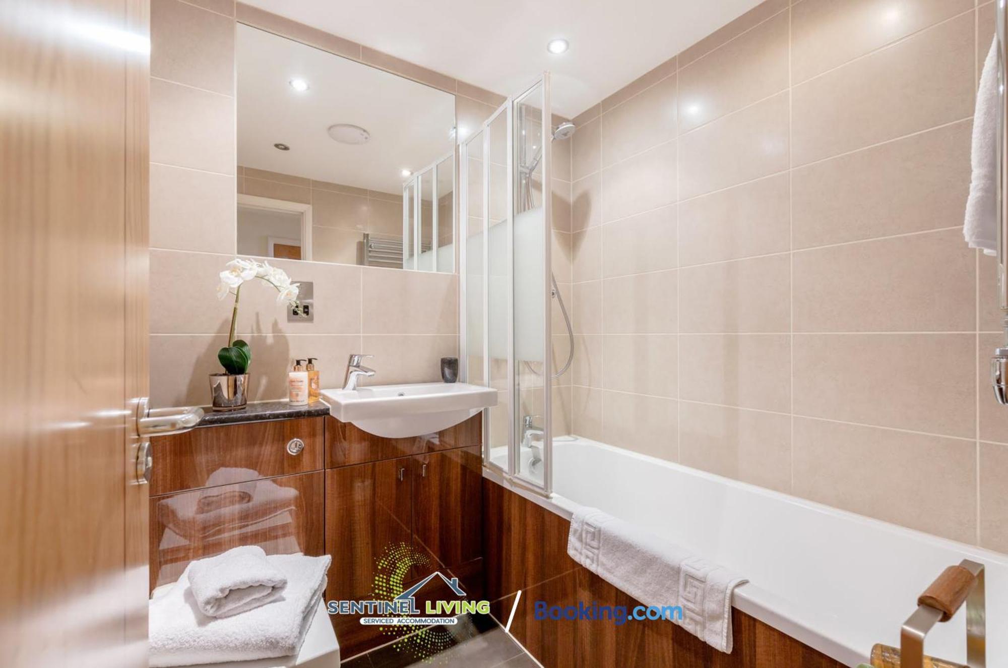 Windsor Flat 2 Bed By Sentinel Living With Free Wifi And Parking Apartment Ngoại thất bức ảnh